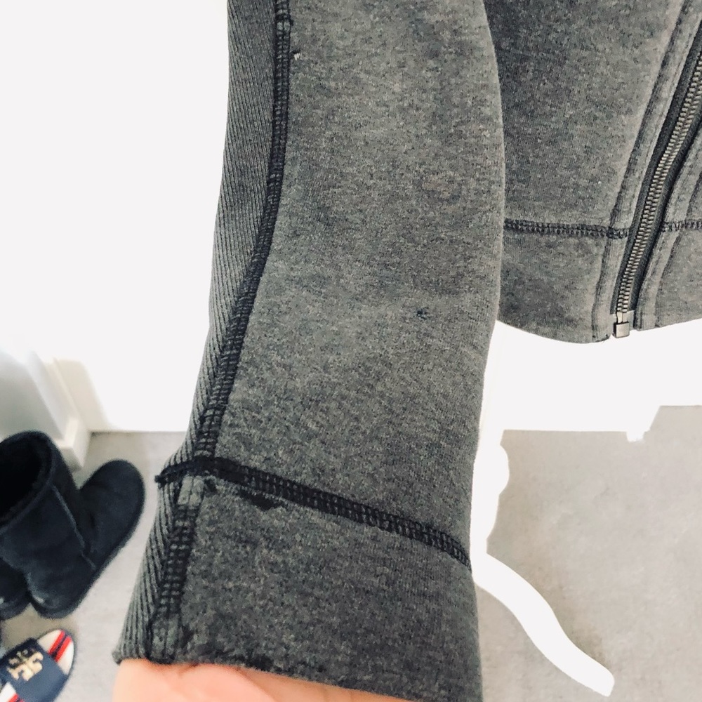 Lululemon Jacket - Picture 8 of 9